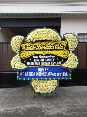 Papan Bunga Duka di Pulau Laut Utara